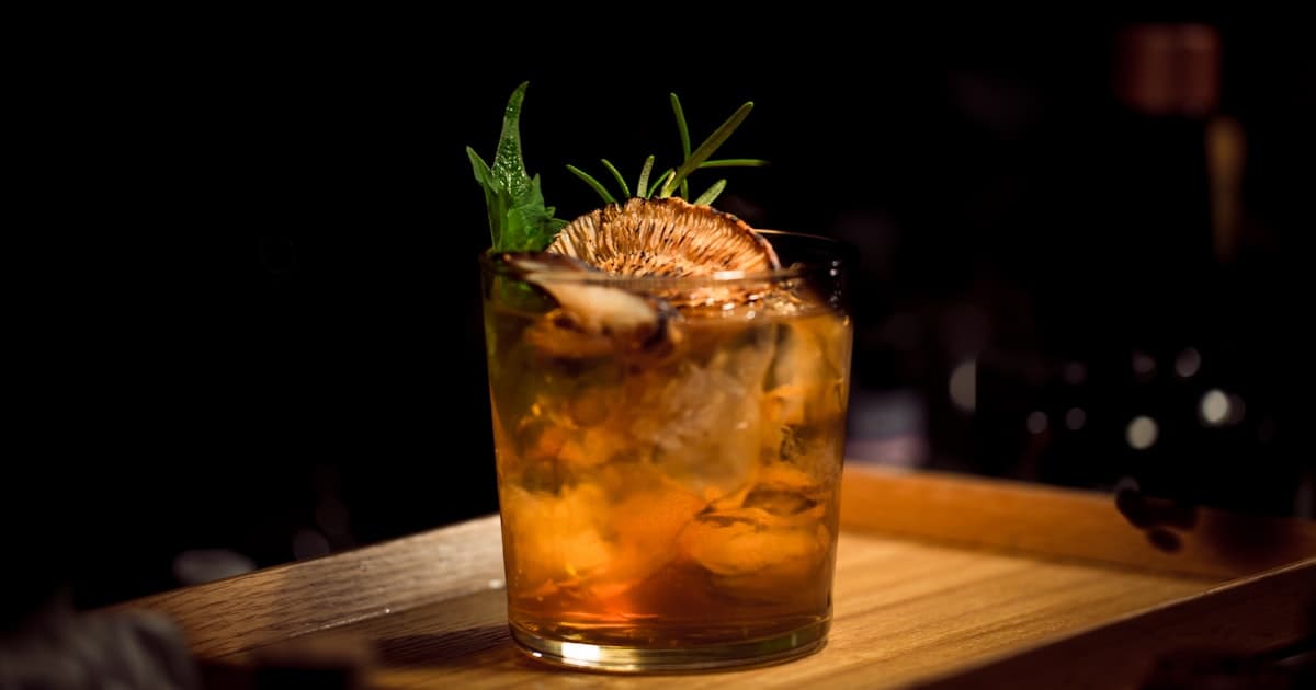 The Simplest Cocktails Every Man Should Know