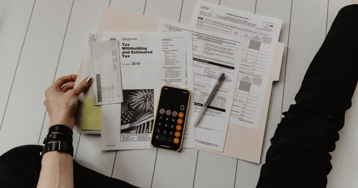 Tax Tips That Saved Me Thousands (And They're Stupidly Simple)