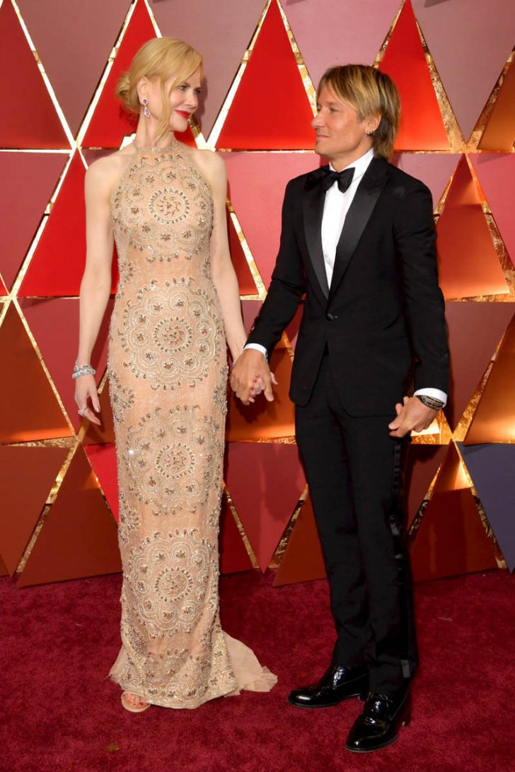 Nicole Kidman (5'11") and Keith Urban (5'10")