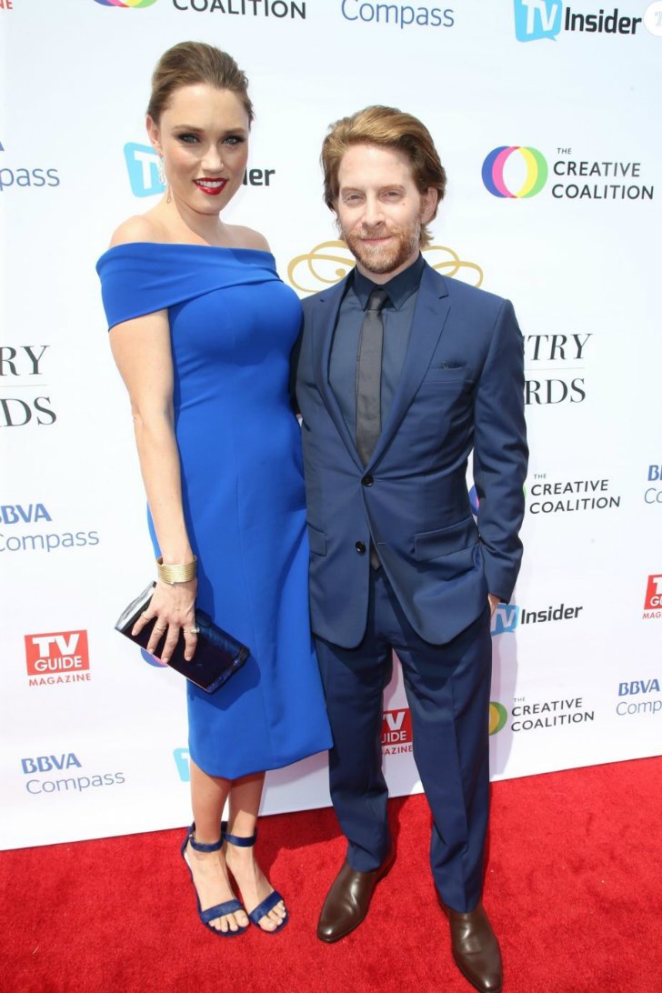 Seth Green (5'4") and Clare Grant (5'7")