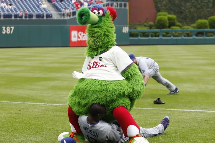 Phillie Phanatic’s Mischief Turns Baseball Game into a Comedy Show