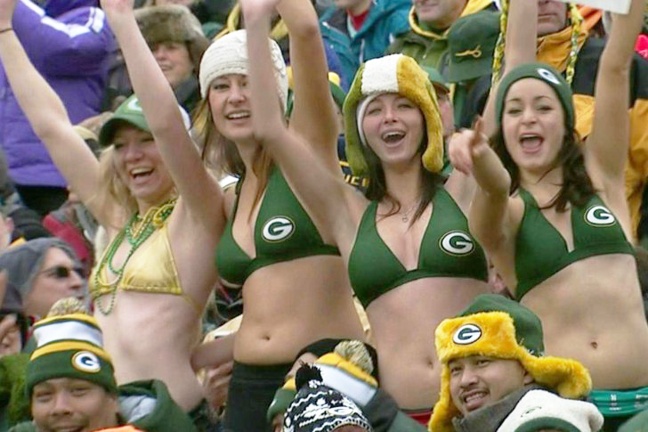 Bikini-Clad Packers Fans Take On the Cold with Unwavering Dedication!